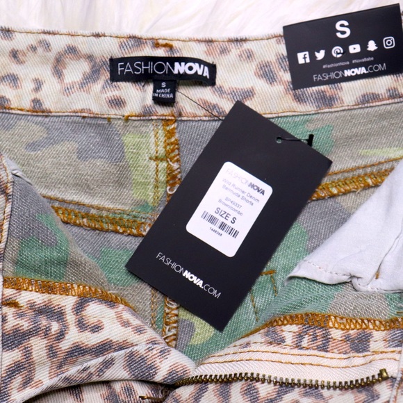 FASHION NOVA bermuda cheetah jean shorts - Picture 6 of 11